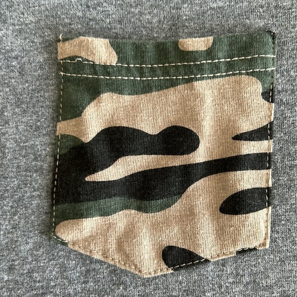 Set of 3 Causal Shirts - Picture 13 of 15